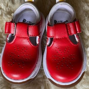 Sz 4 infant Doc Martins